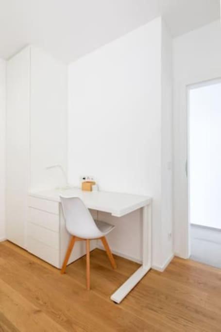 Wonderful Two Bedroom Apartment At Limpertsberg With Parking, Near Tram Luxemburgo Exterior foto